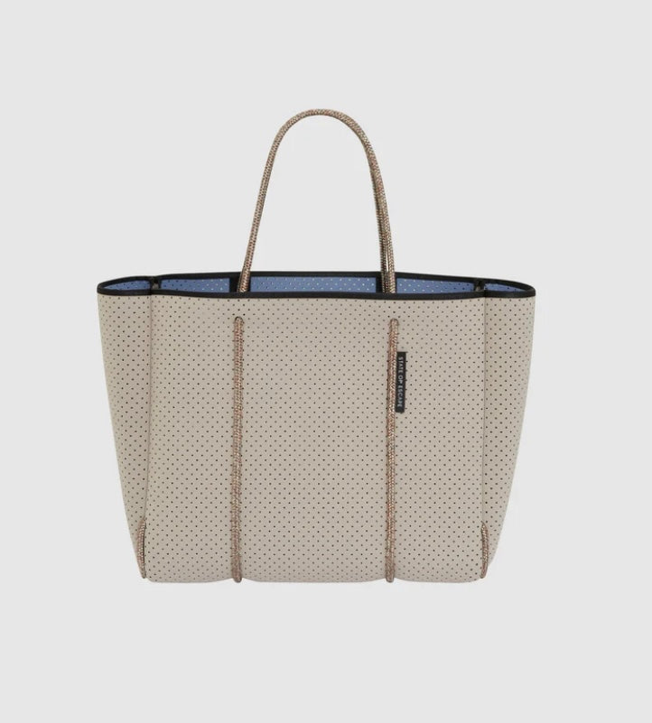 State of escape medium tote bag