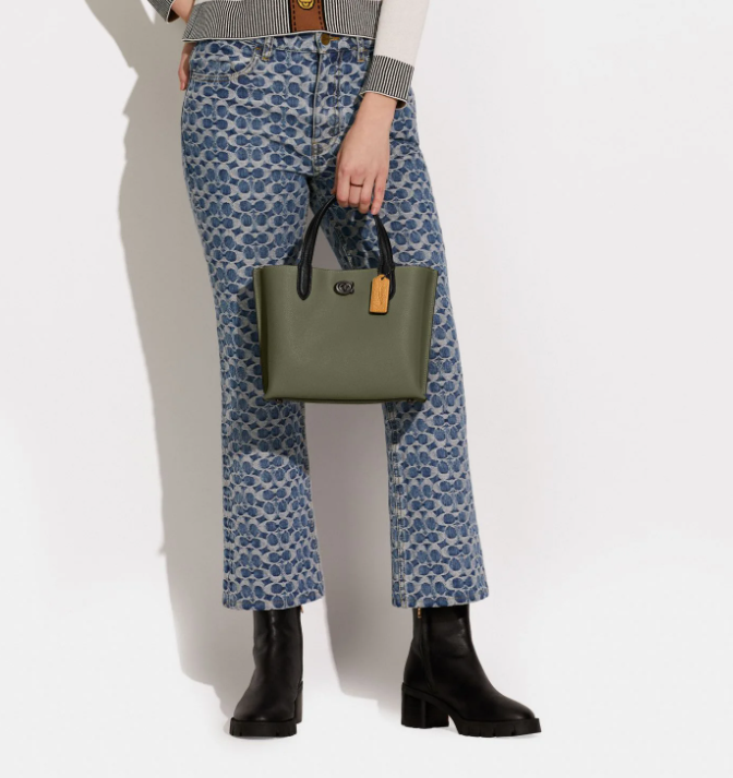 COACH WILLOW TOTE 24 IN COLORBLOCK WITH SIGNATURE CANVAS