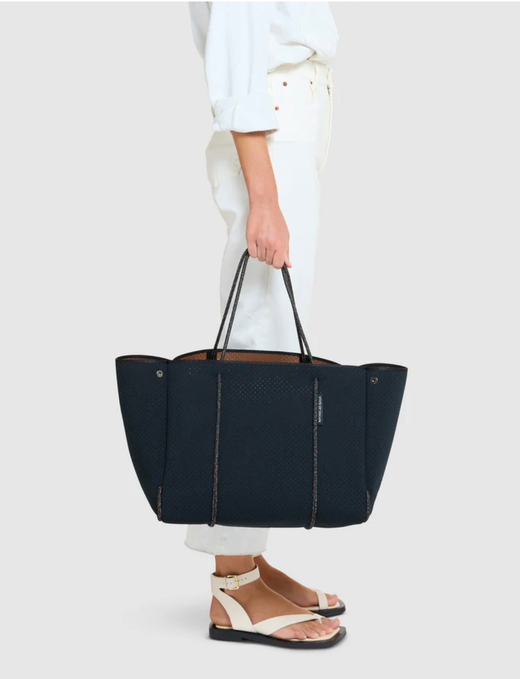 State of Escape™ tote in black / saddle (dual tone) in large