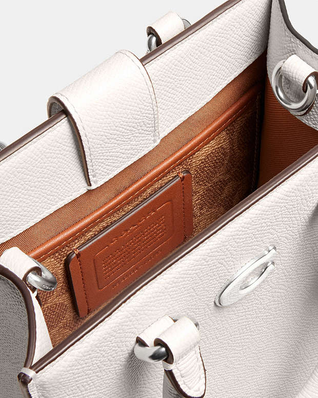 Coach Tote 16 Leather Bag