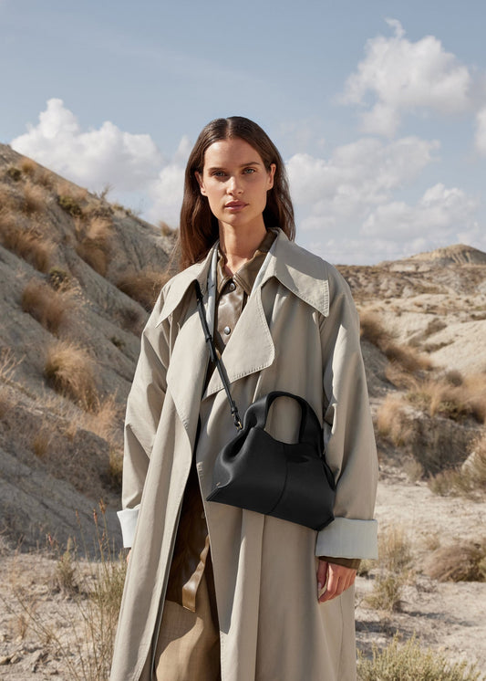 Polene Numéro Neuf Mini
EDITION TEXTURED BLACK