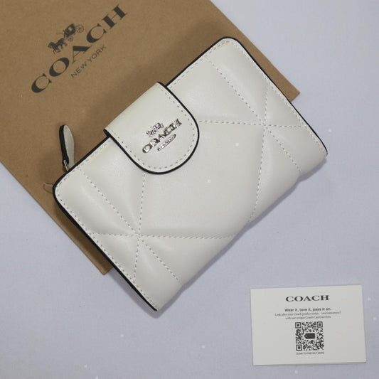Coach Medium Corner Zip Wallet With Puffy Diamond Quilting