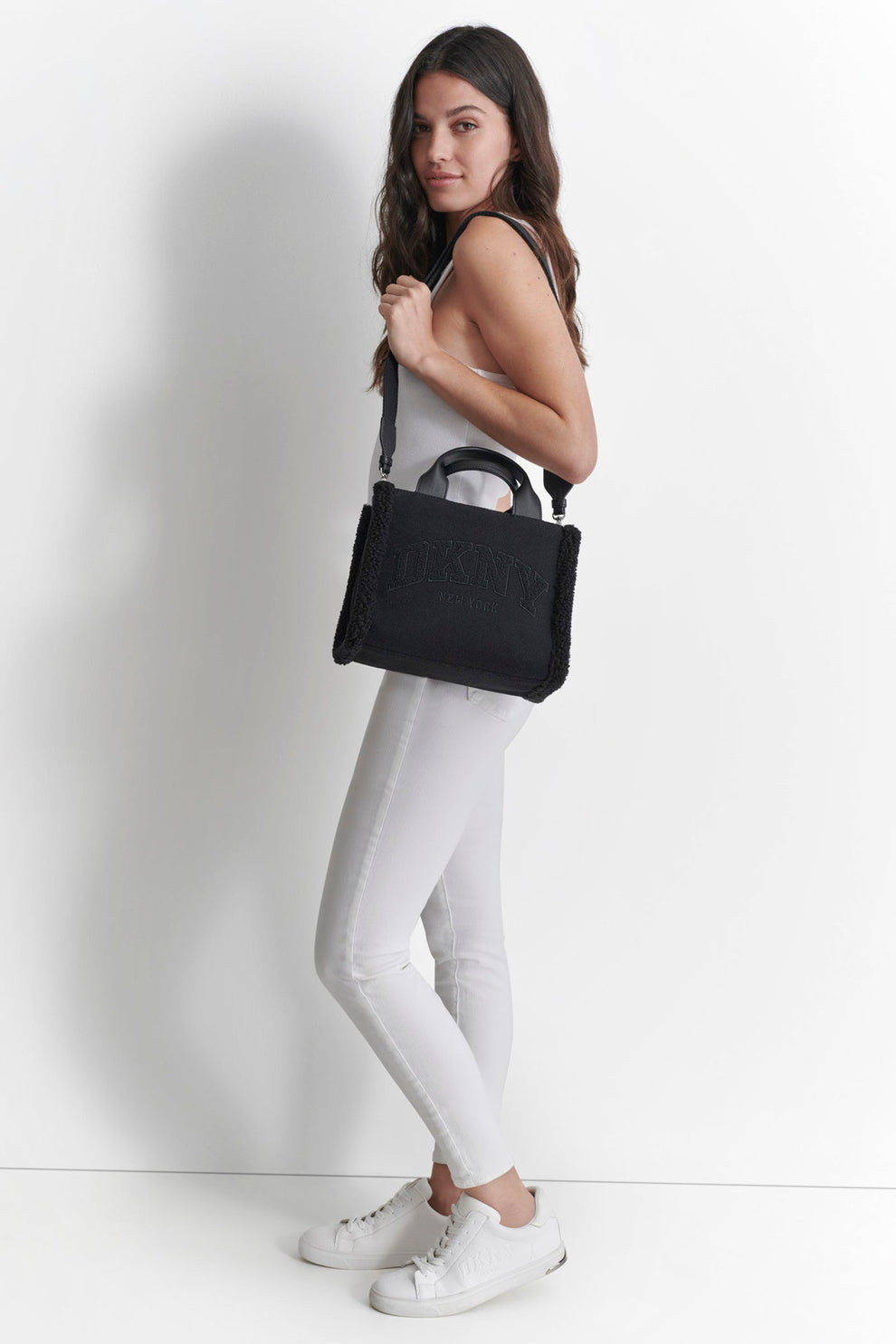HADLEY SMALL BAG DKNY