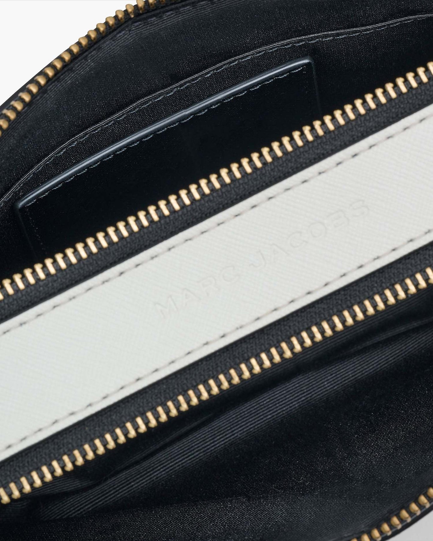 Marc Jacobs The Snapshot camera bag