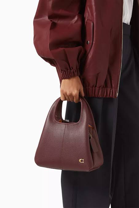 Lana Coach Bag in burgundy