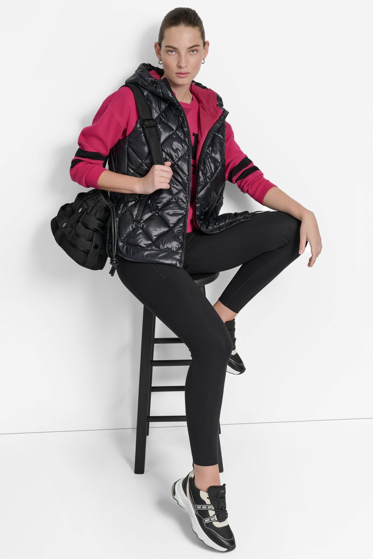 DKNY QUILTED HOODED VEST size M
