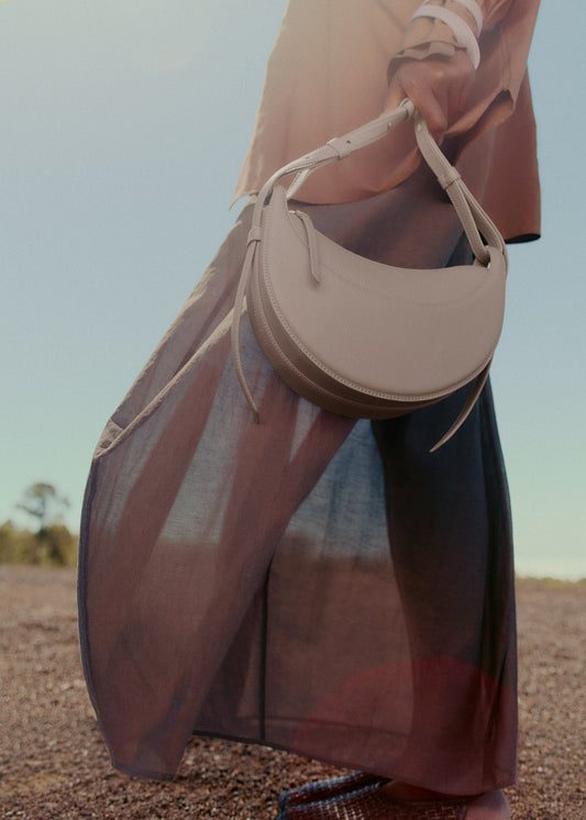 Polene Numéro Dix Édition textured taupe