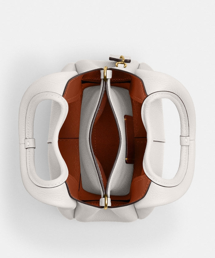 Lana Shoulder Bag 19 in white