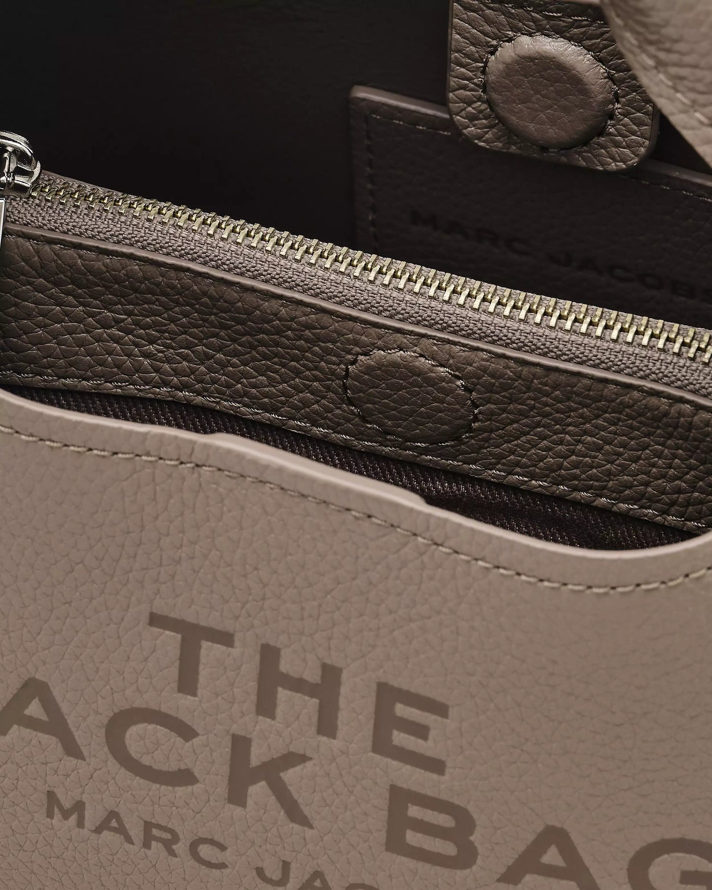 MARC JACOBS THE MINI SACK BAG IN CEMENT