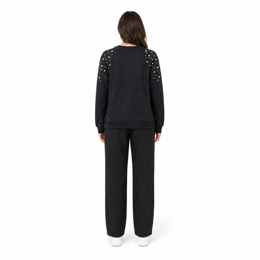 Crew - Neck Sweatshirt in Black