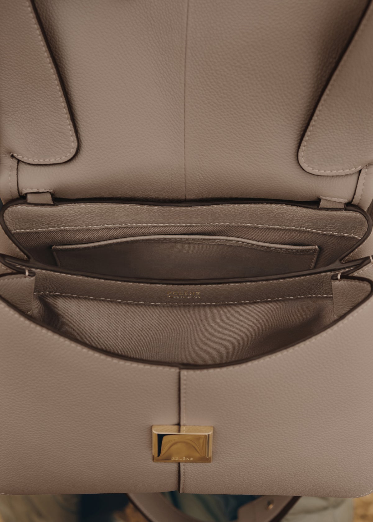 Polene Mokki
EDITION TEXTURED TAUPE