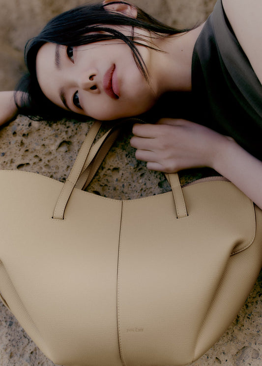 Polene Cyme Mini
EDITION TEXTURED SAND