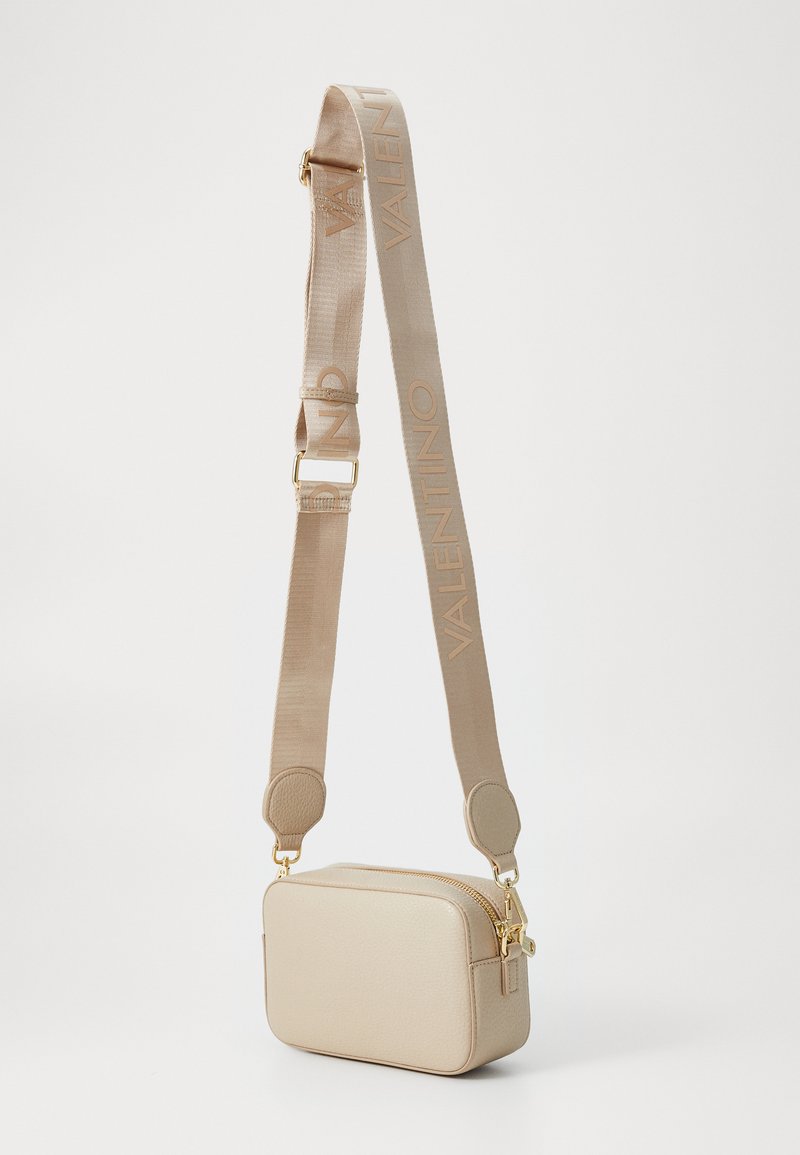 Valentino Bags
FALL - Cross body bag - ecru