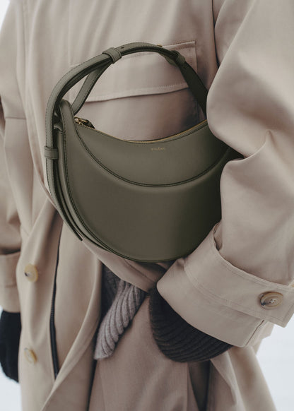 Polene Numéro Dix
EDITION SMOOTH SMOKY GREEN