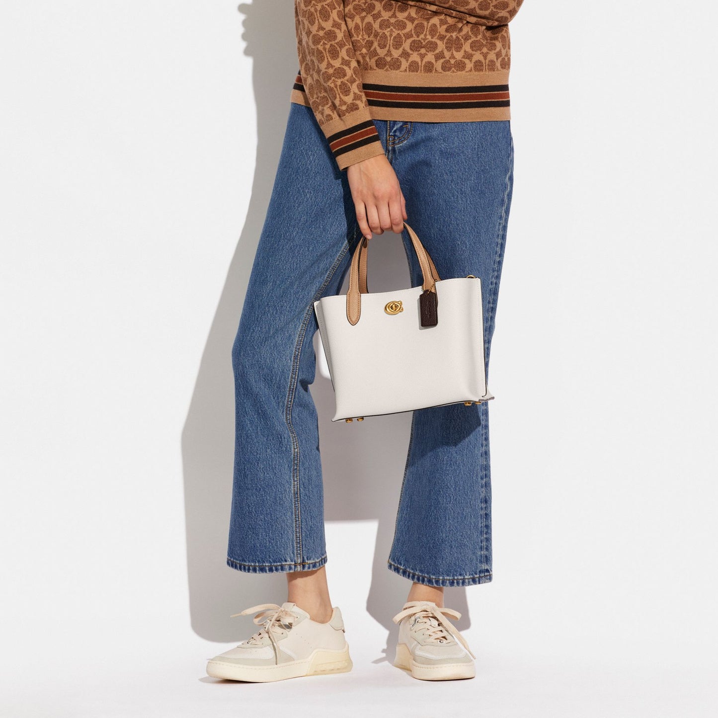 COACH WILLOW TOTE 24 IN COLORBLOCK