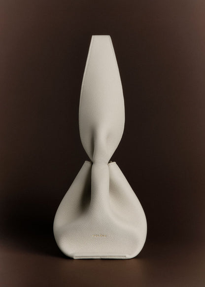 Polene Numéro Neuf East West
EDITION TEXTURED Chalk