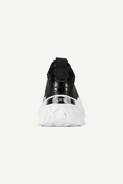 DKNY LAFOX SLIP ON SNEAKER SIZE 40