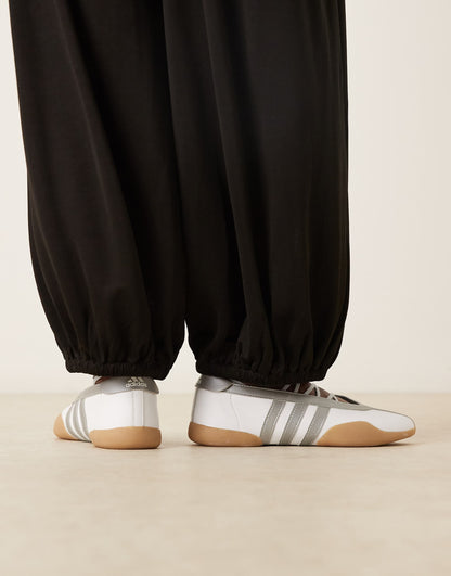 ADIDAS TAEKWONDO MEI SHOES IN WHITE SILVER