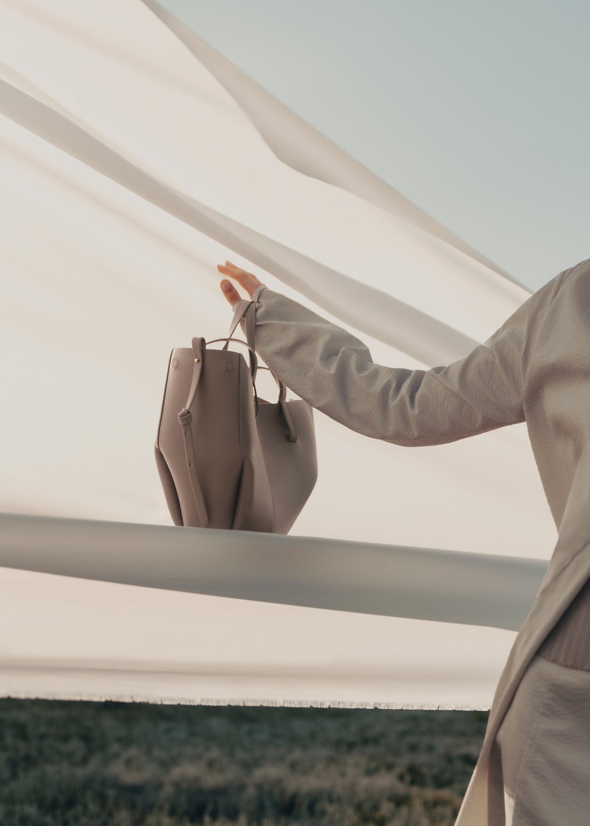 Polene Cyme Mini
EDITION TEXTURED TAUPE