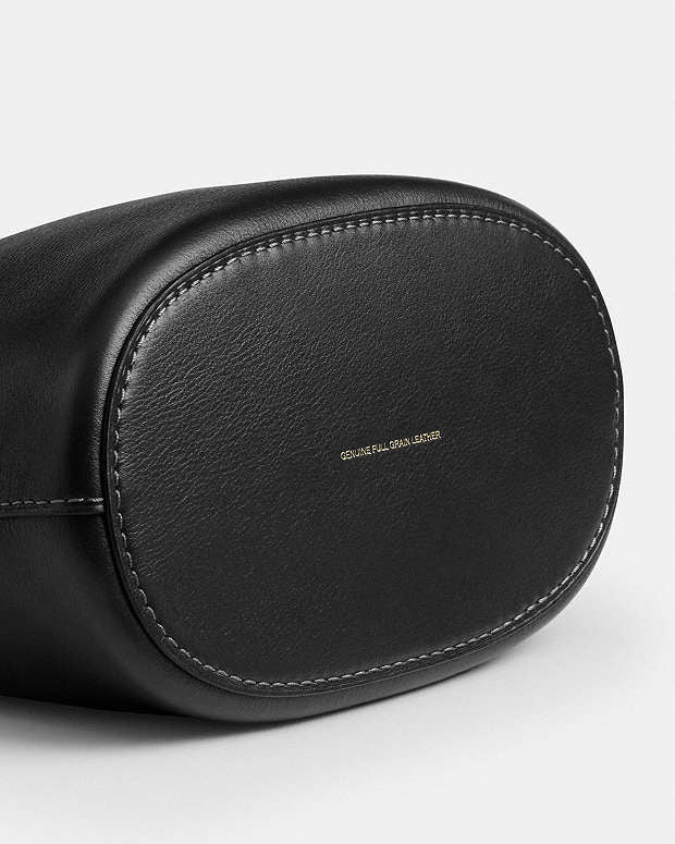 Coach Bleecker Bucket Bag 21 in black