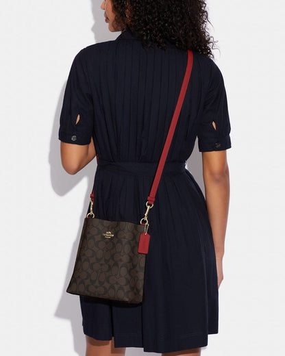 Coach Mollie 22 Bucket Bag