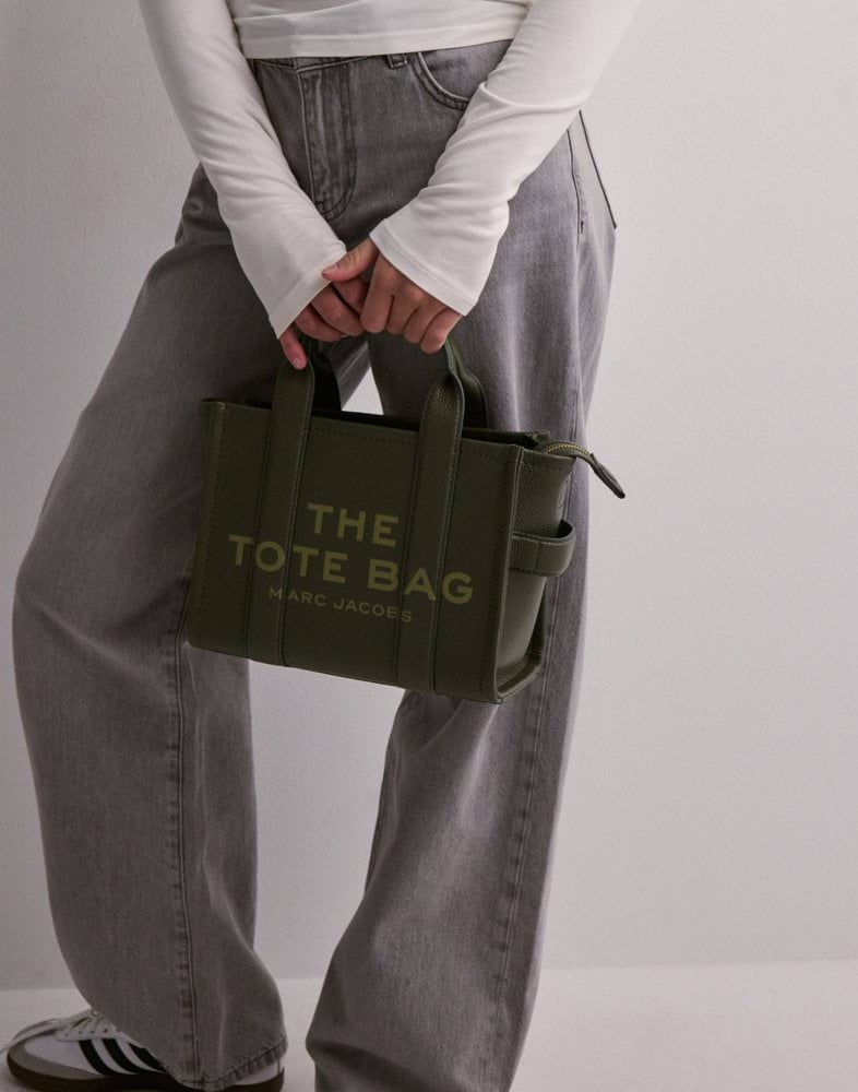 The leather small tote bag Marc Jacobs