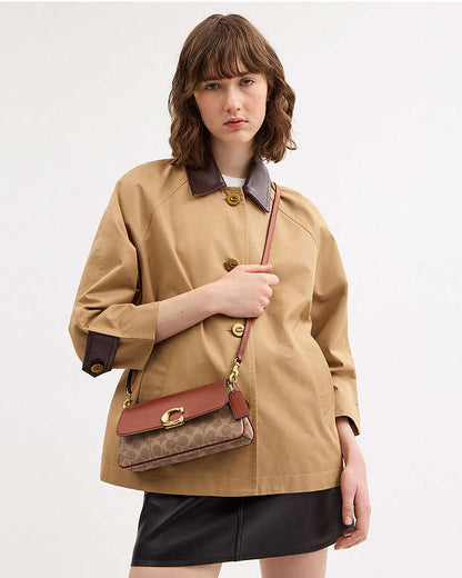 Coach Jet Shoulder Bag in signature canvas