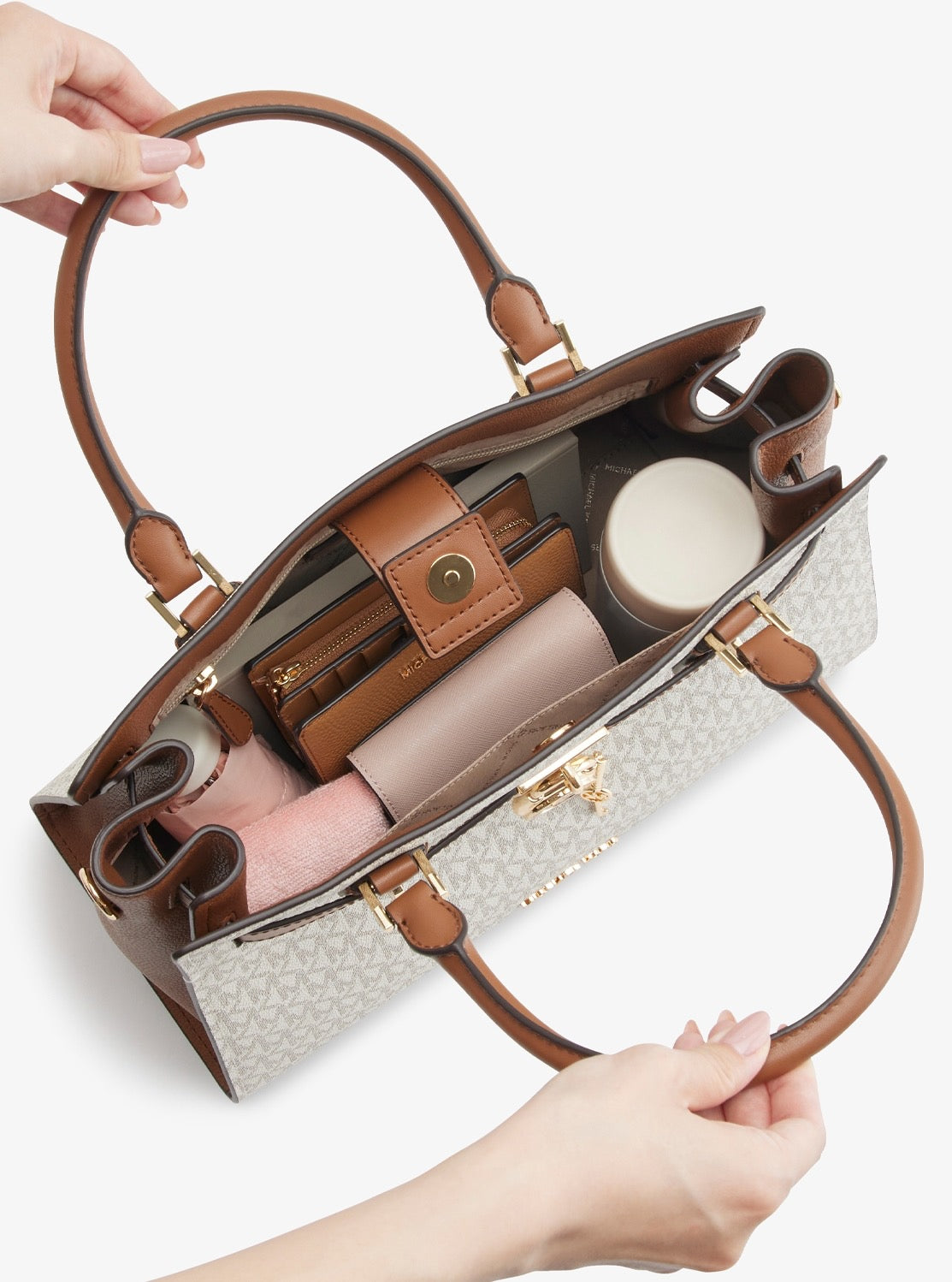MICHAEL KORS OUTLET
HAMILTON Satchel Medium - MK Signature