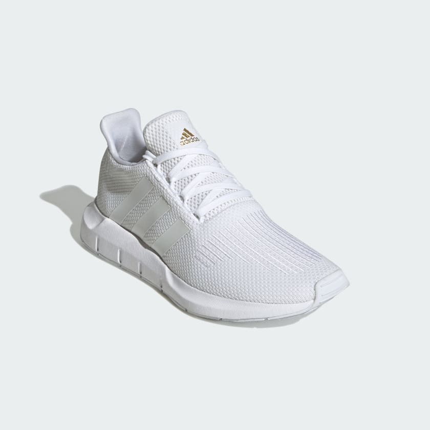 Adidas SWIFT RUN 1.0 SHOES size 37.5