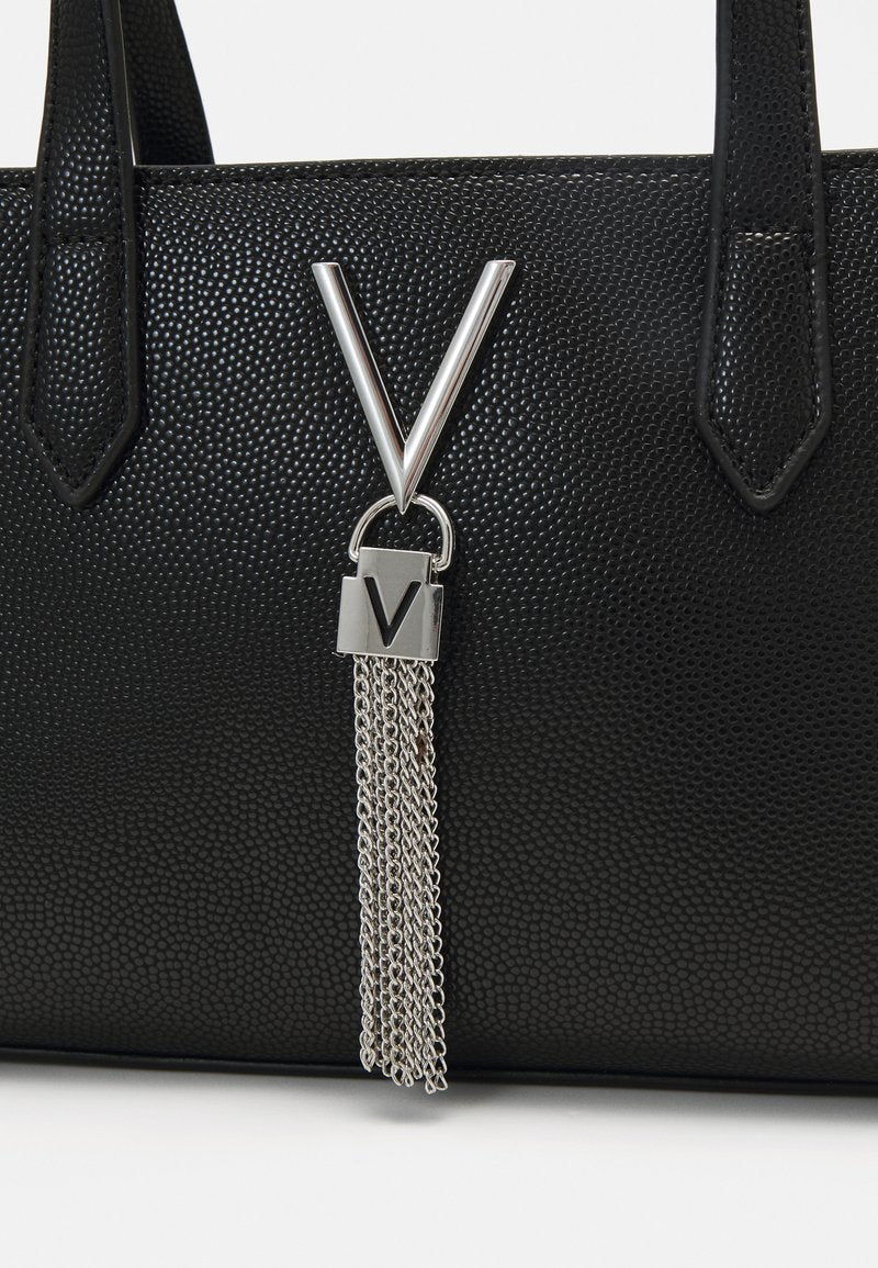 Valentino Bags
DIVINA - Handbag - nero