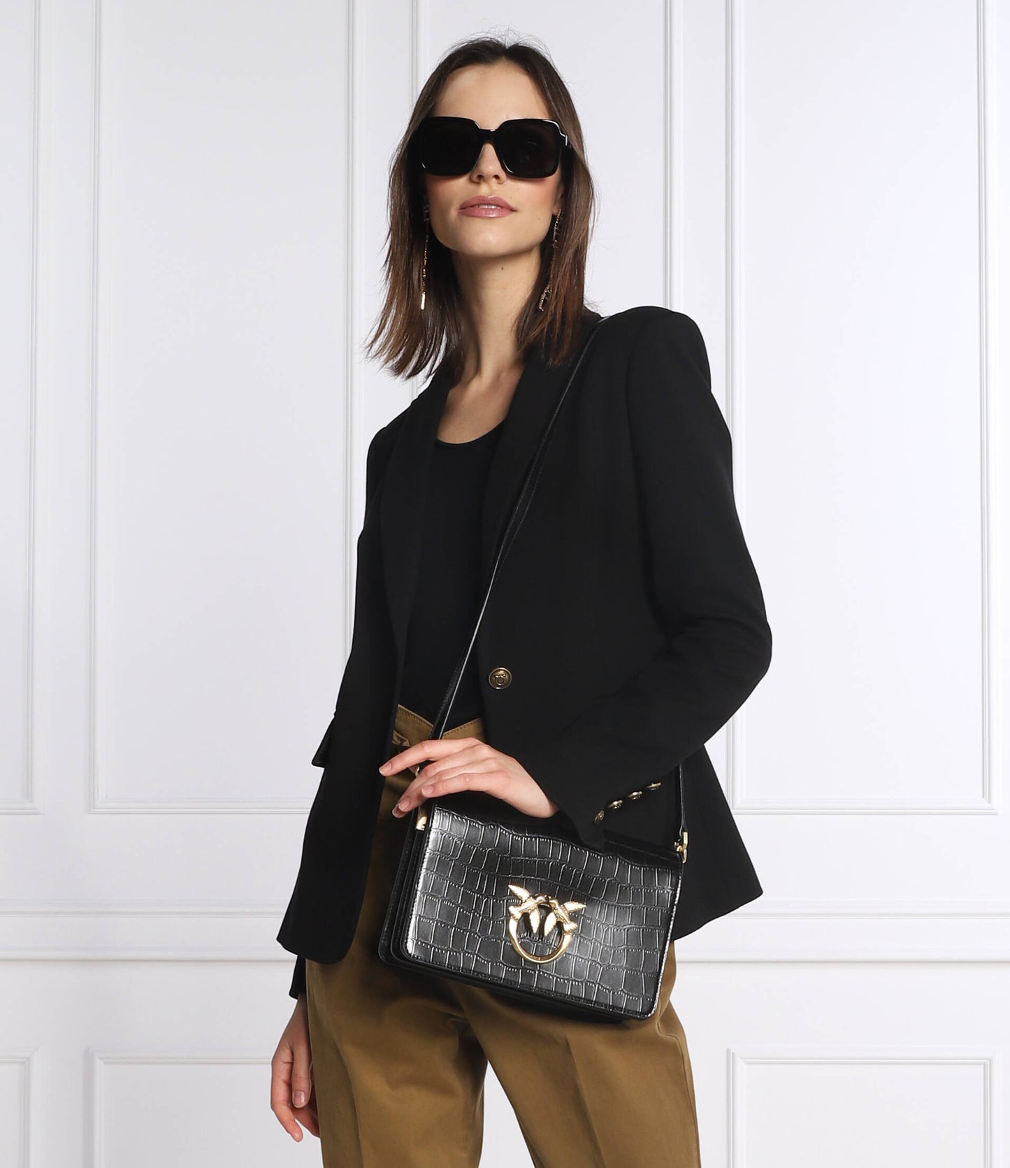 Pinko Leather messenger bag LOVE CLICK CLASSIC PURE SHAPES