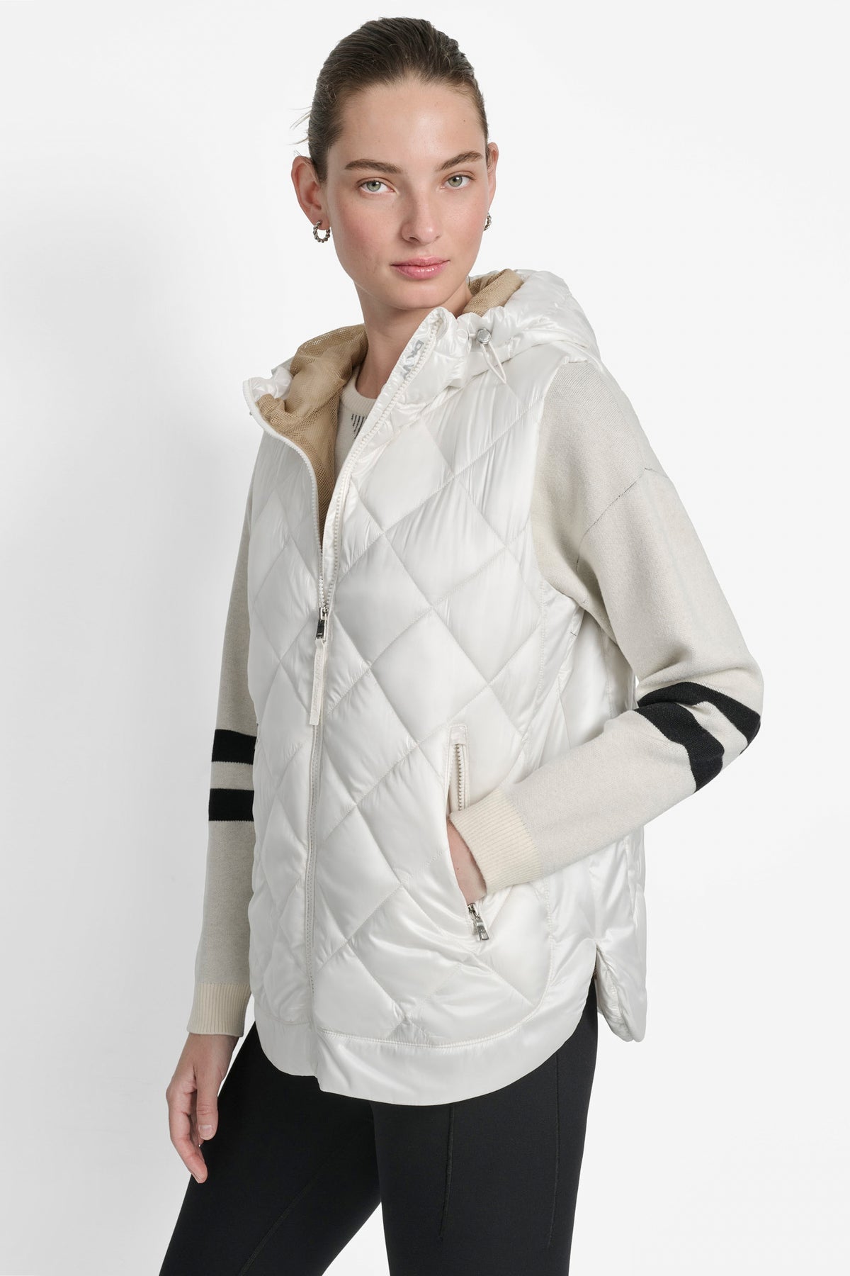 DKNY QUILTED HOODED VEST size L