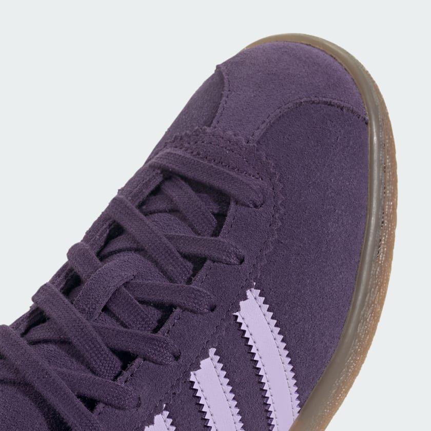 ADIDAS STADT SHOES, size 39