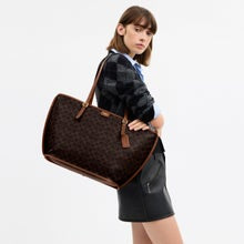 Coach Taxi Tote Bag In Signature Canvas