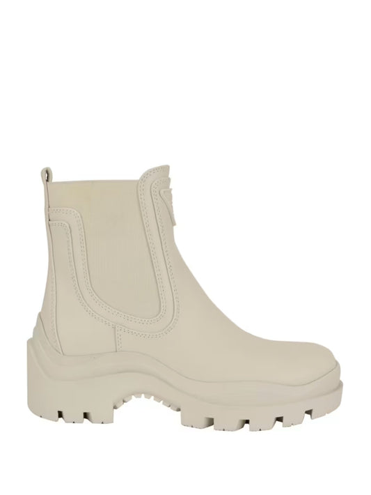 Guess Yesses Signature Chelsea Booties size 39.5