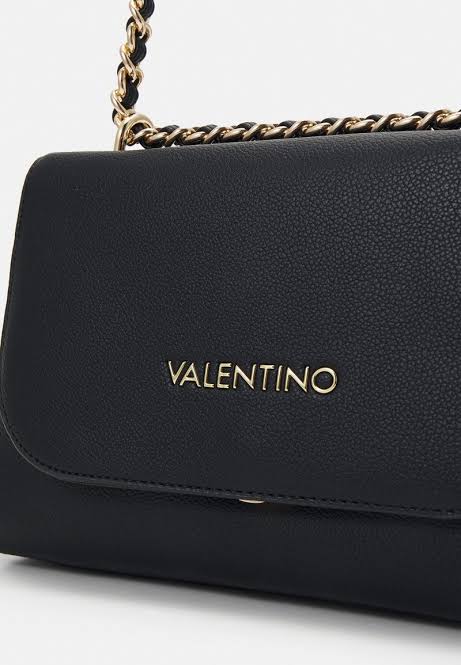 Valentino Bag Black Zero Re Purse With Chain Strap