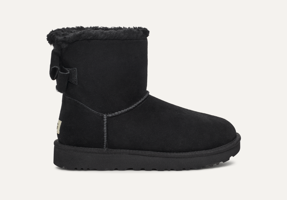 Mini Bailey Suede Bow UGGS boot size 8
