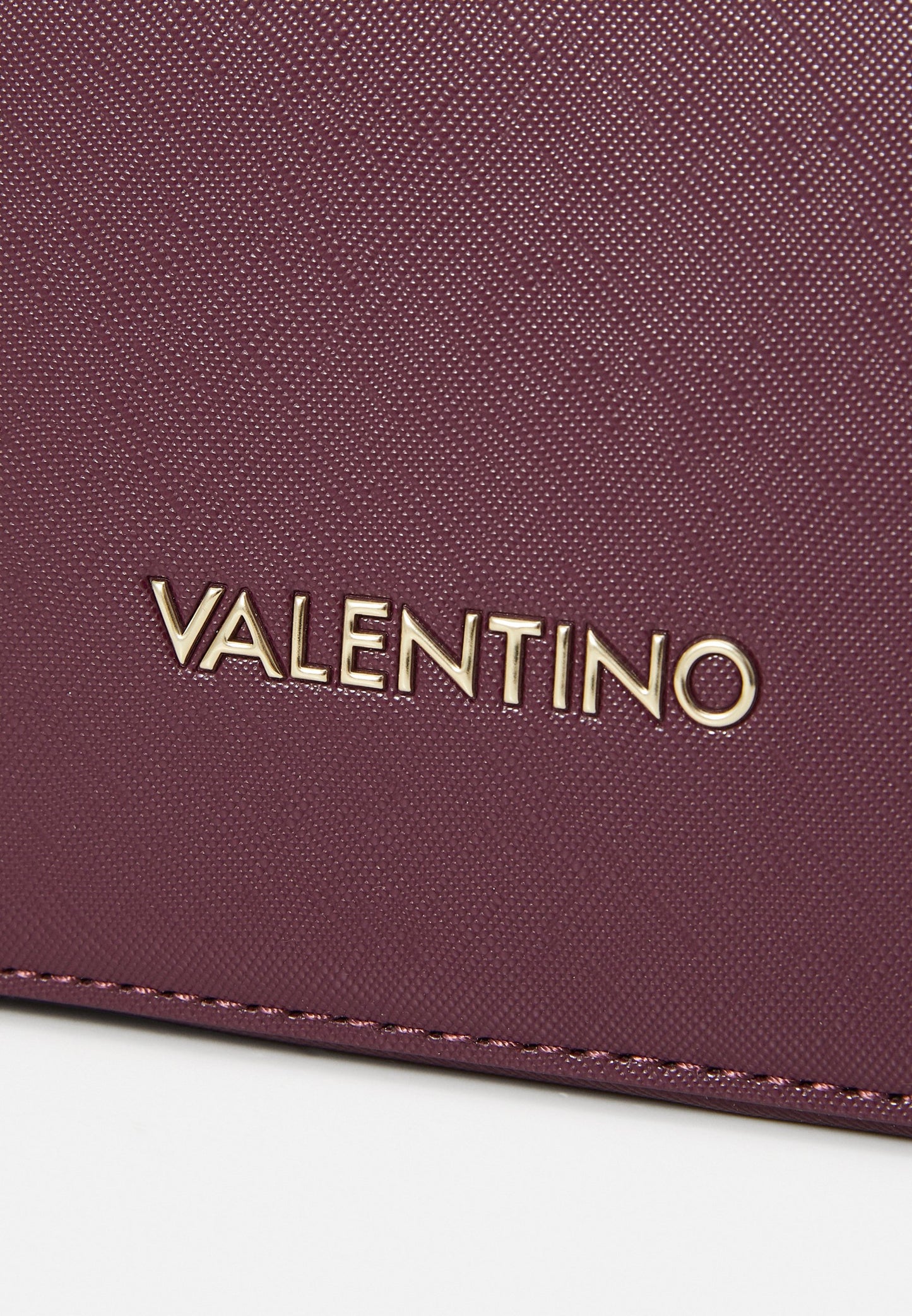 Valentino Bags
Cross body bag - prugna