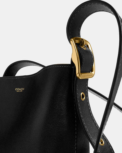 Coach Bleecker Bucket Bag 21 in black