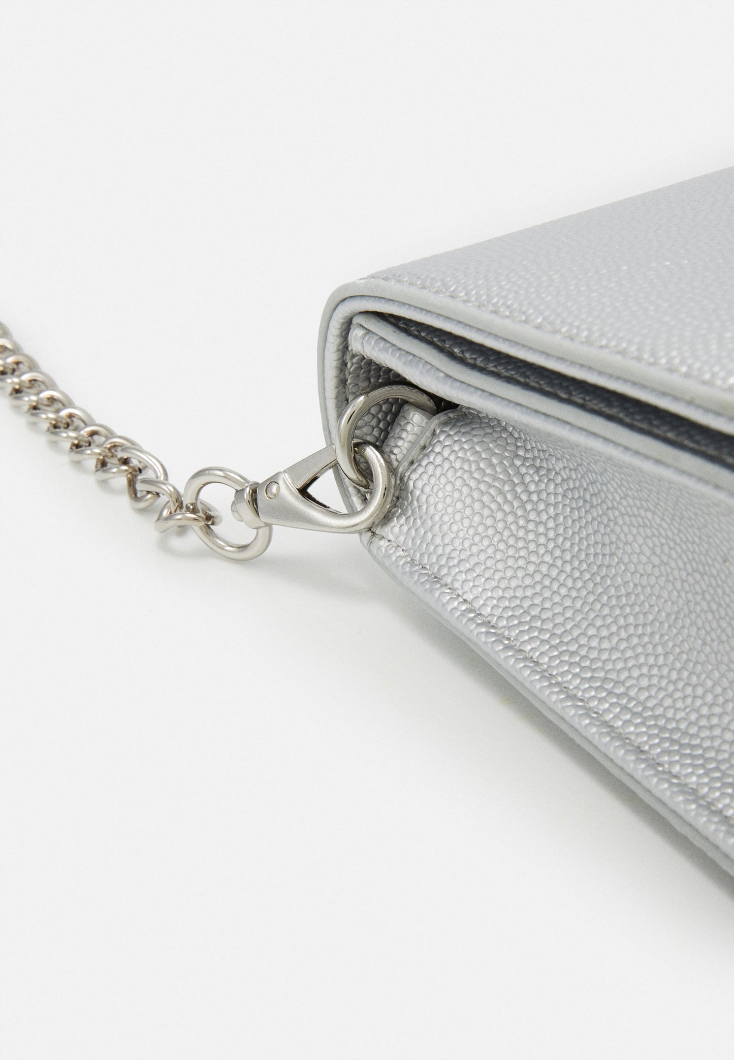 Valentino Bags
DIVINA - Clutch