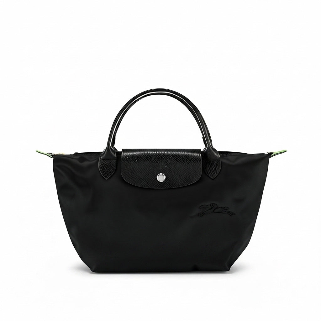 L.o.n.g.c.h.a.m.p green line small size in black