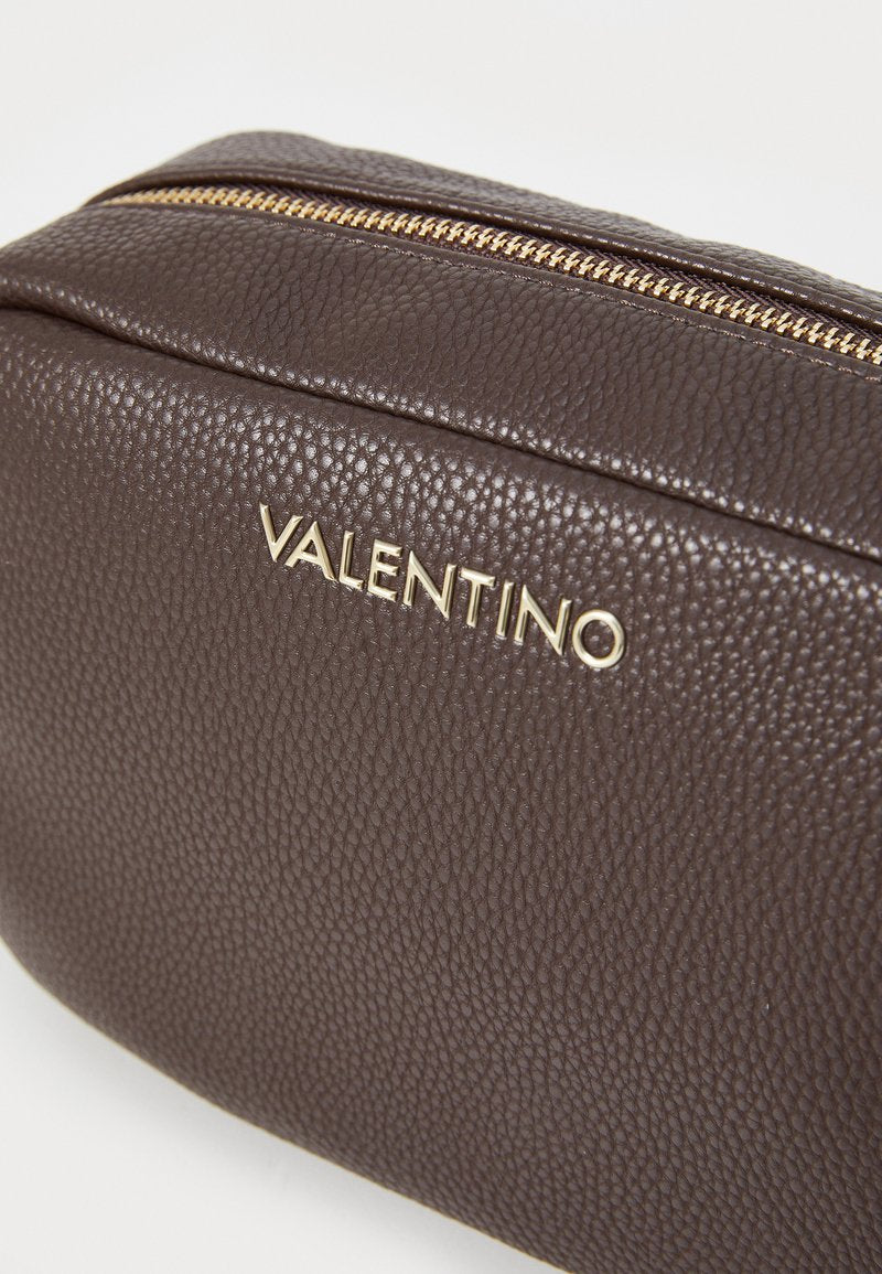 VALENTINO BAGS
Alexia shoulder bag