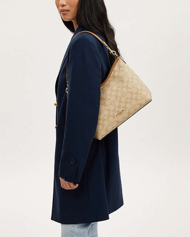 Coach Laurel Shoulder Bag In Signature Canvas