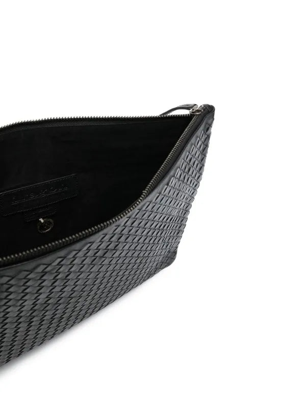 DRAGON DIFFUSION
A4 woven clutch bag in black