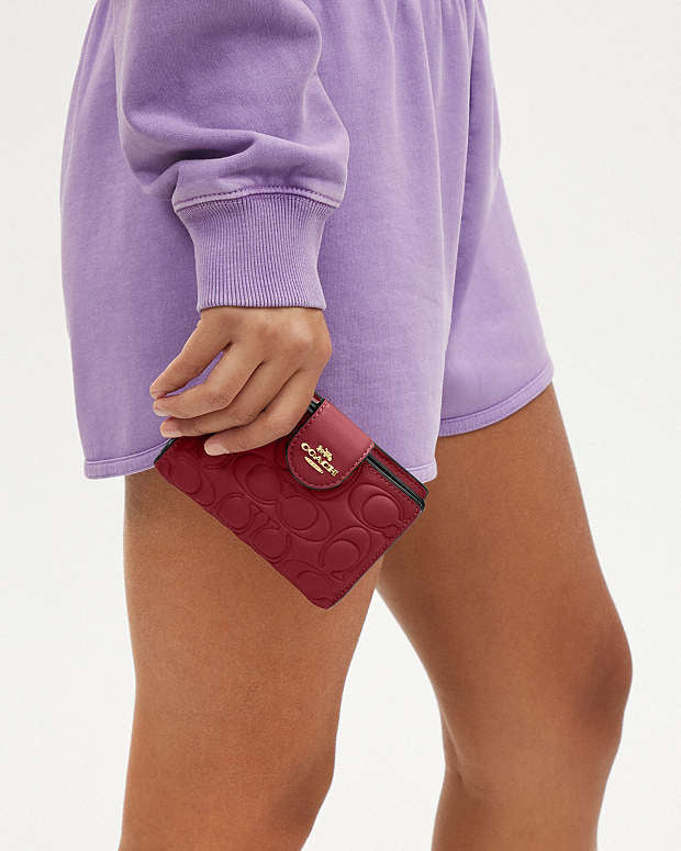 Coach Medium Corner Zip Wallet With Signature Leather