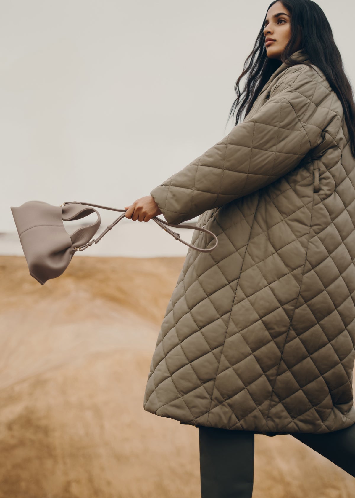 Polene Numéro Neuf Mini
EDITION TEXTURED TAUPE