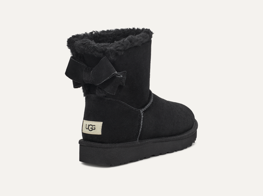 Mini Bailey Suede Bow UGGS boot size 8