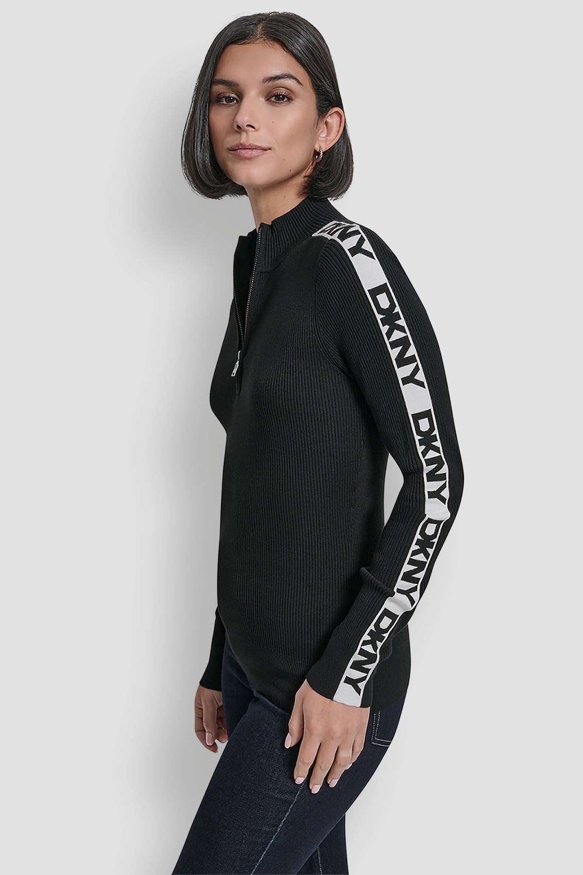 DKNY LONG SLEEVE 1/4 ZIP LOGO TAPE SWEATER SIZE M