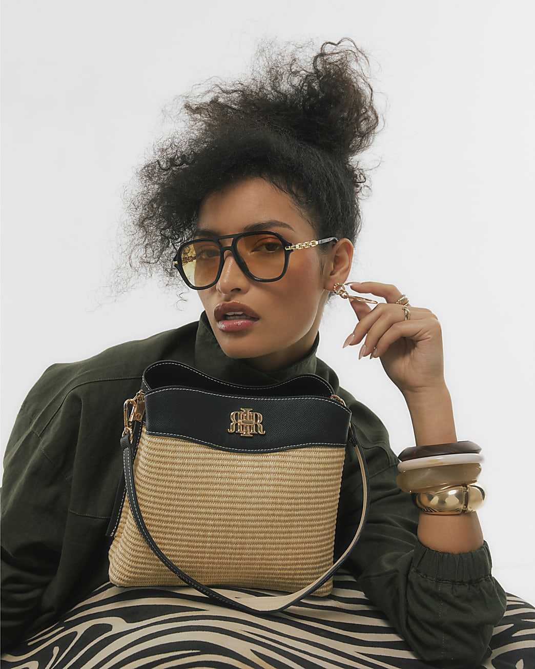 River Island beige raffia bucket bag