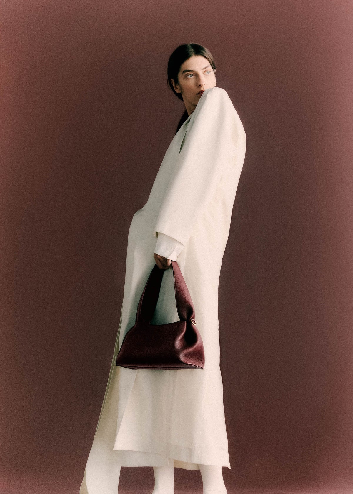 Polene Numéro Neuf East West
EDITION TEXTURED Black cherry